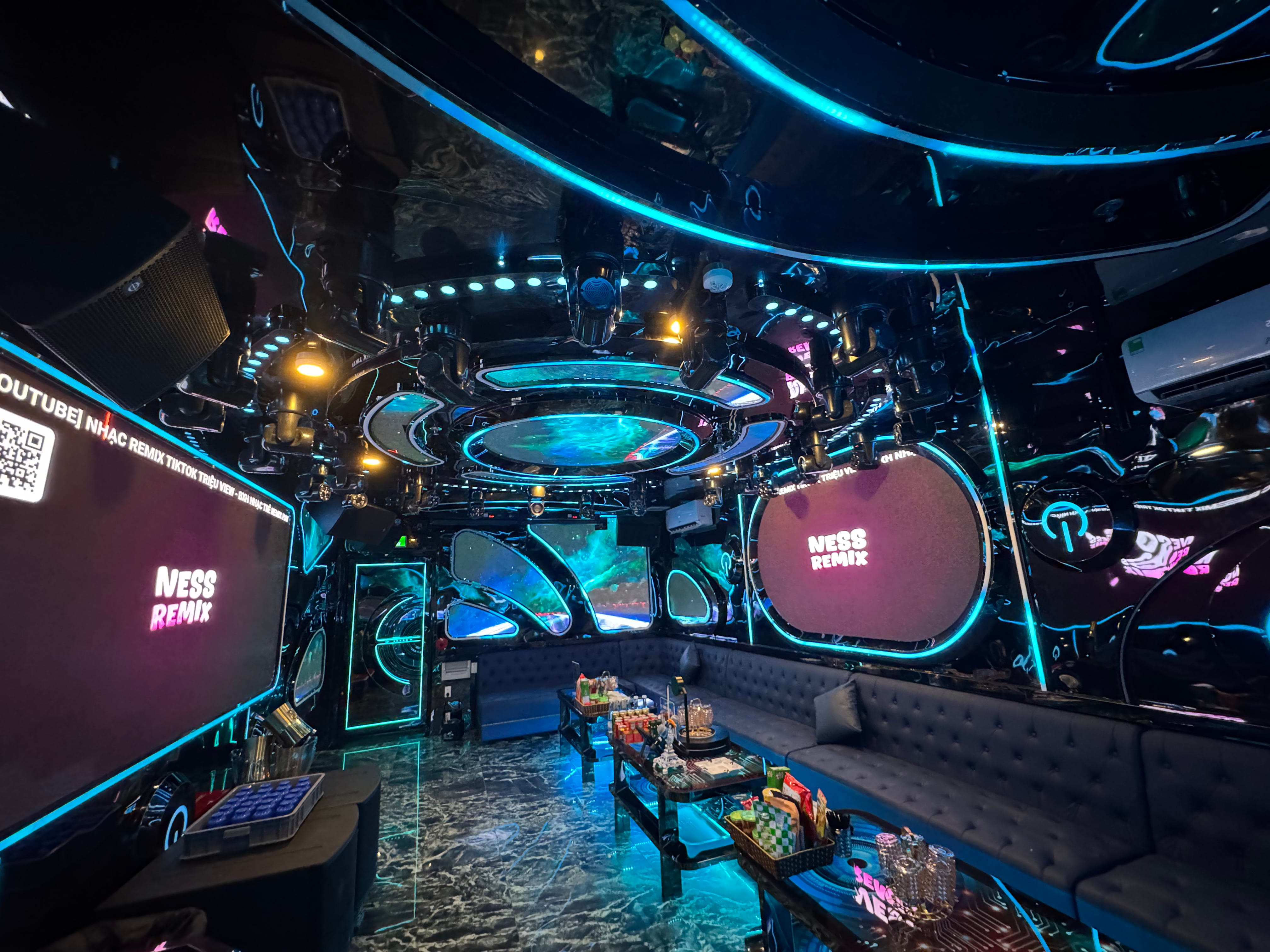 VIP CENTER KTV 胡志明市｜第七郡·富美兴附近高端私人KTV